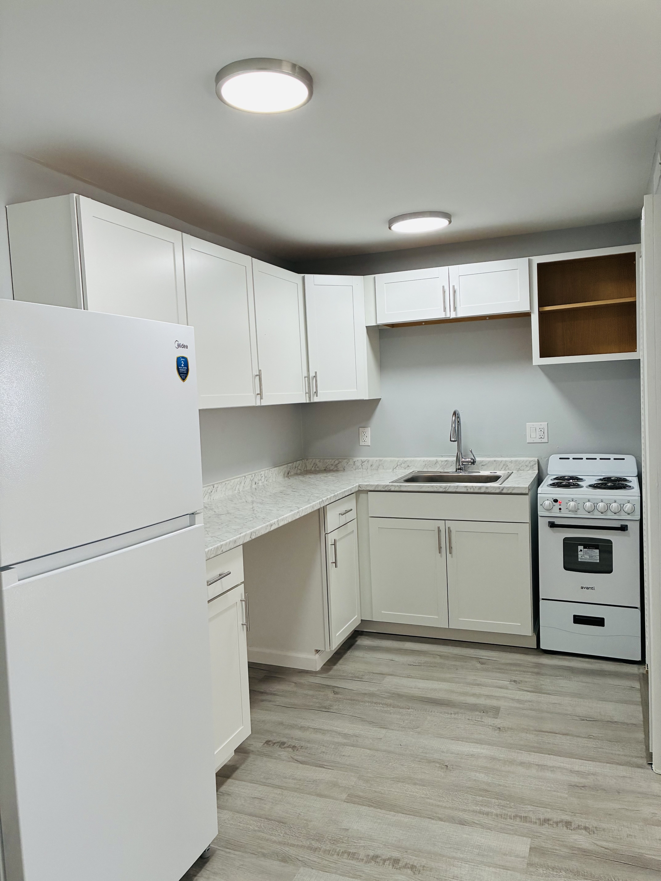 3607 Cleveland Ave.-B09